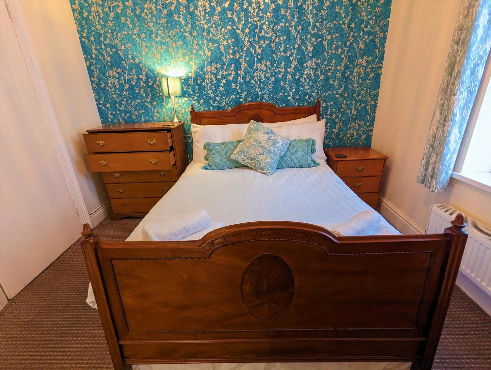 The Senarth Bed and Breakfast Λαντούντνο Δωμάτιο φωτογραφία